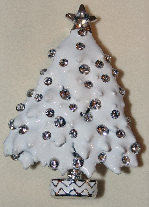 christmas-tree-brooch-with-white-enamel-and-rhinestones