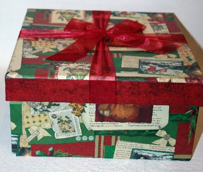 paperribbon-gift-box-square-large