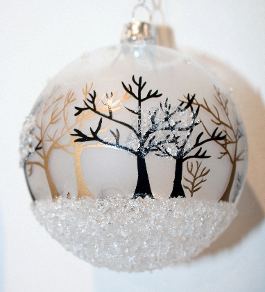 winter-forest-christmas-bauble